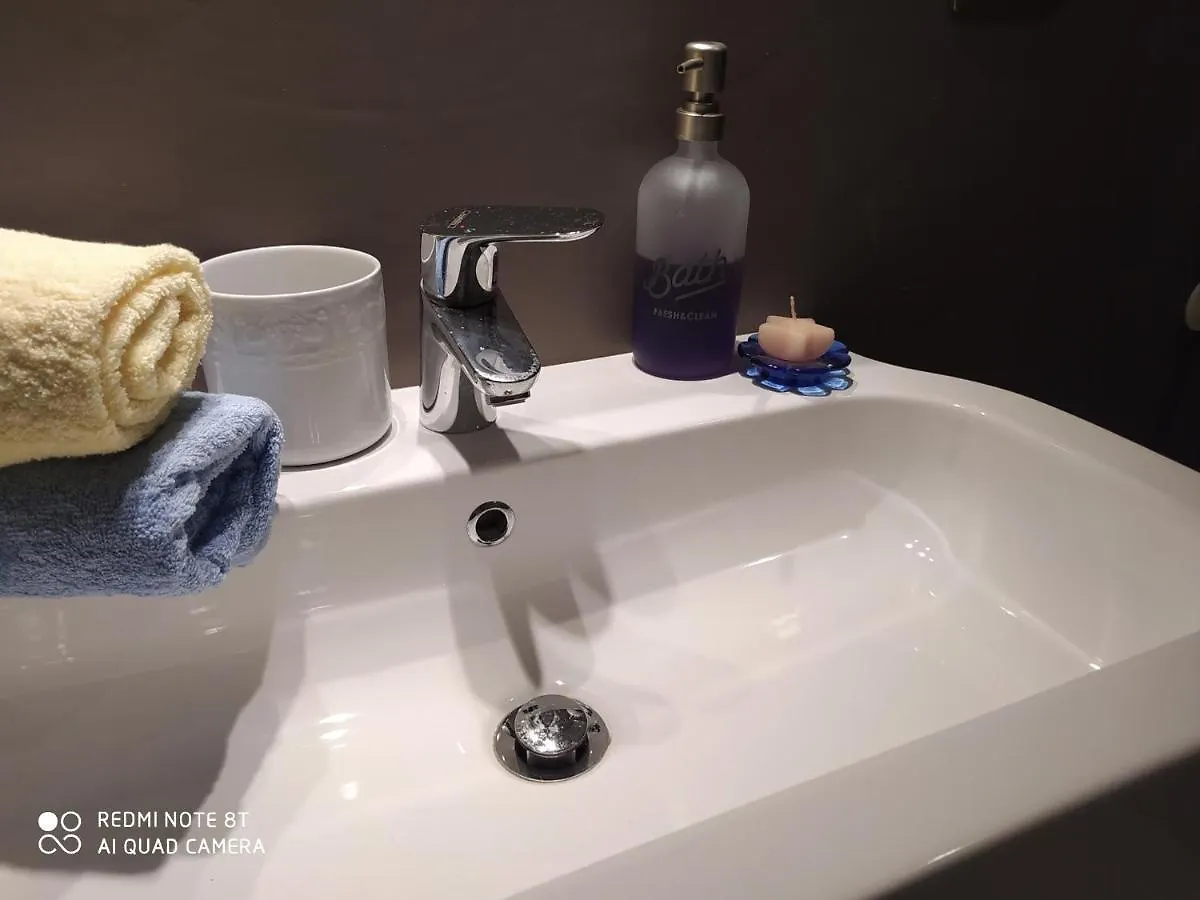 Apartment Una Nuova Luna Ai Camaldoli Naples Italy
